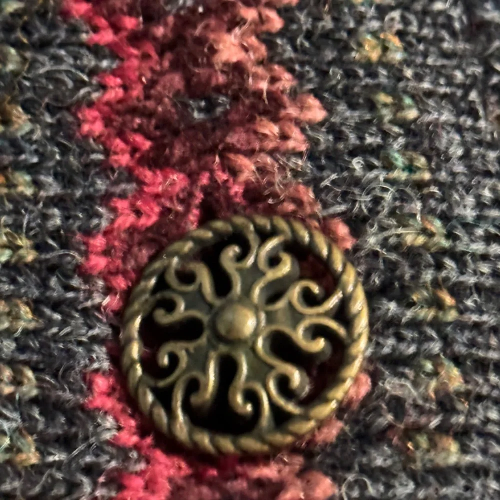 Cherry Lewis Vintage Wool  Fair Isle Sweater (L) - Picture 4 of 4